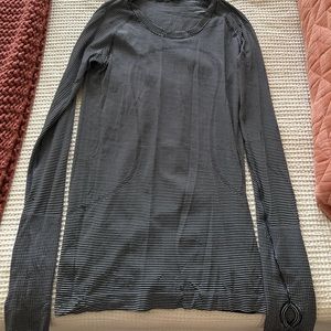 Lululemon Swiftly tech long sleeve